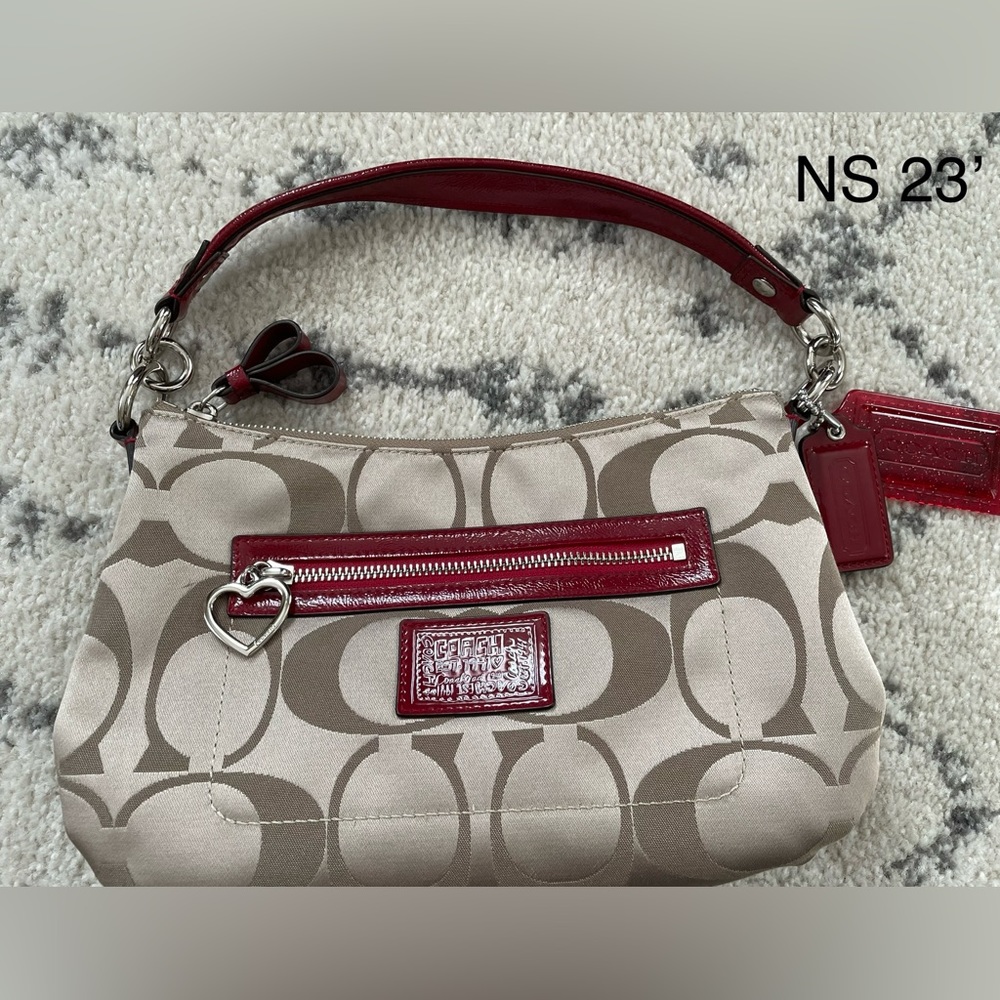 Coach Signature Collection Convertible Crossbody Purse. H1280-F20044